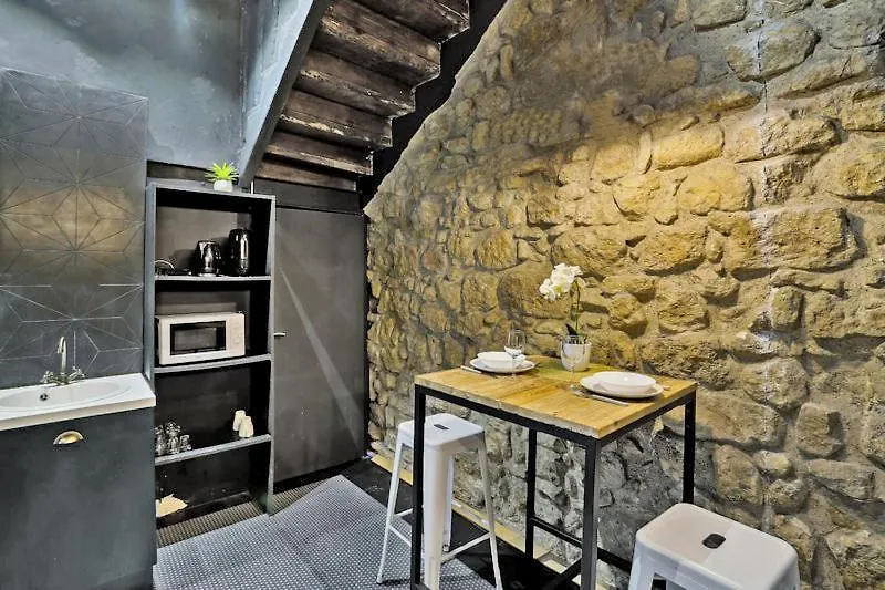 332 Grey - Superb In Apartment