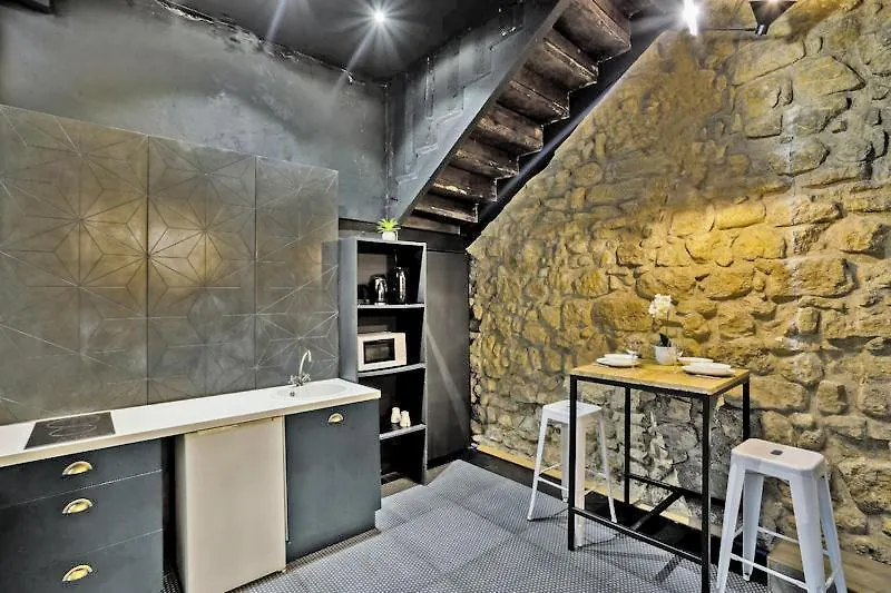 332 Grey - Superb In Apartment *